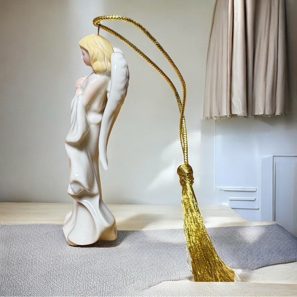 Lenox Porcelain Heavenly Angel Ornament with Box 🎁 - Picture 9 of 11